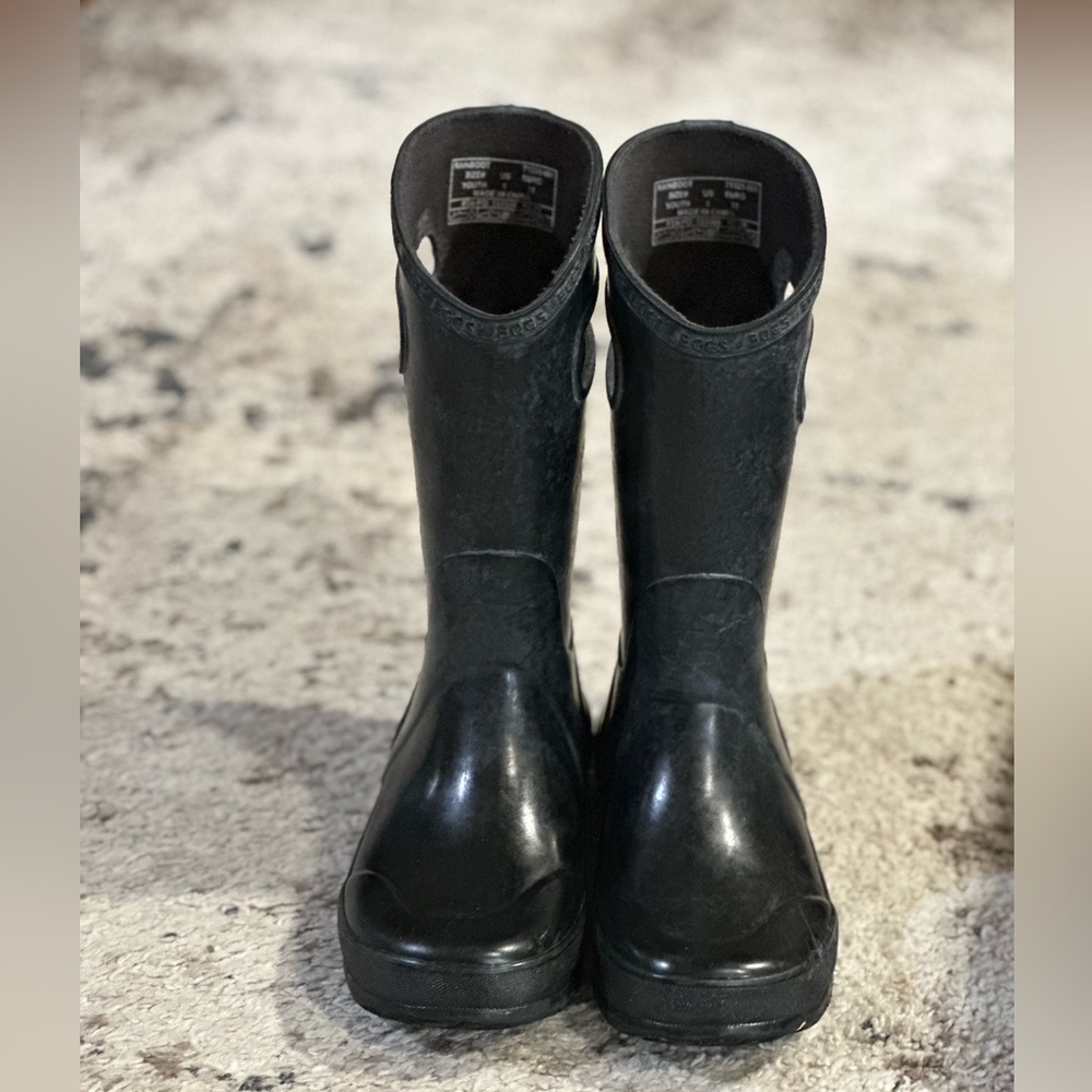 Boys Bogs Rain boots size 1